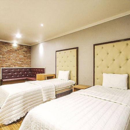 Central Hotel Changwon Dış mekan fotoğraf