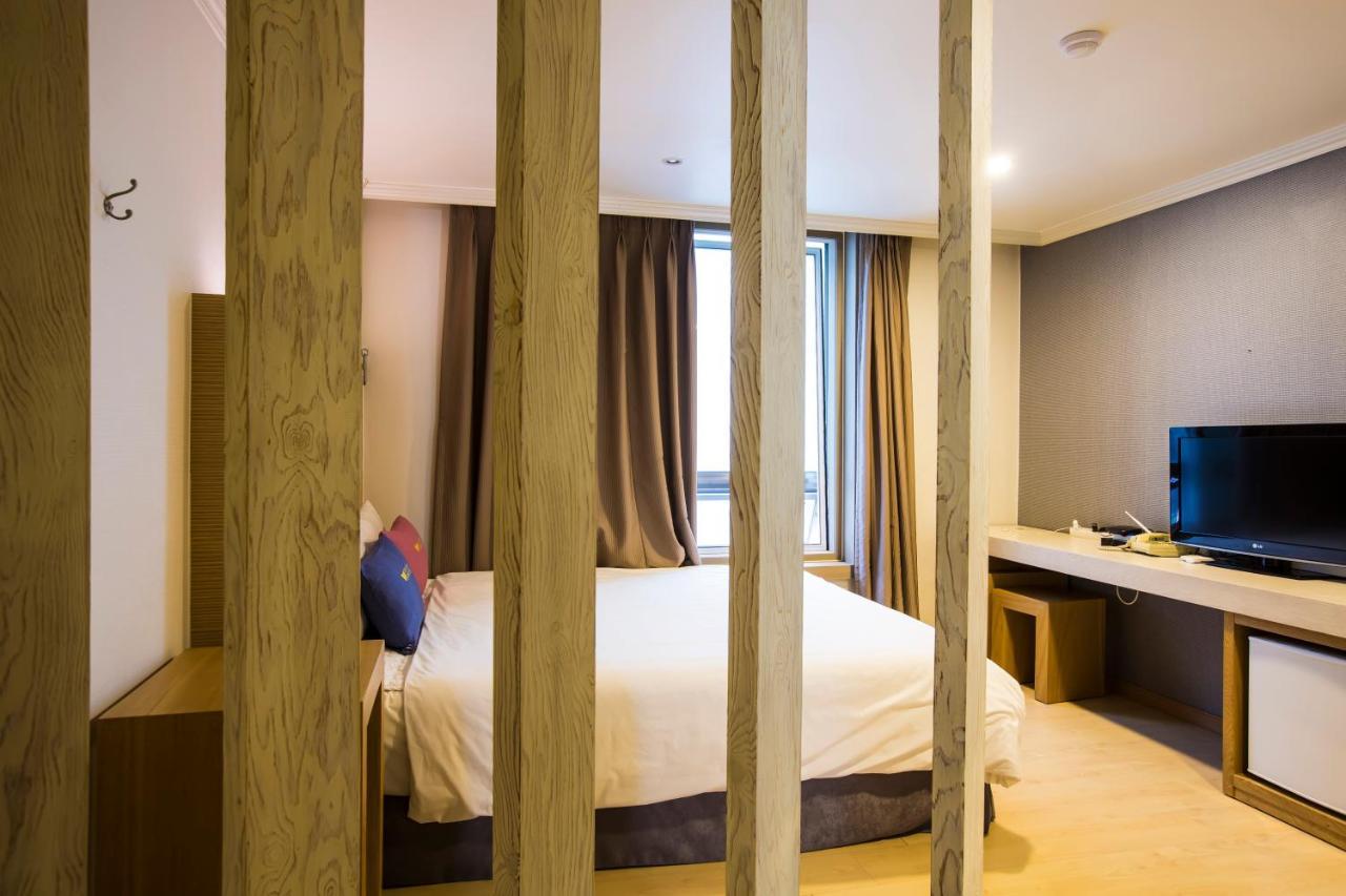 Central Hotel Changwon Dış mekan fotoğraf
