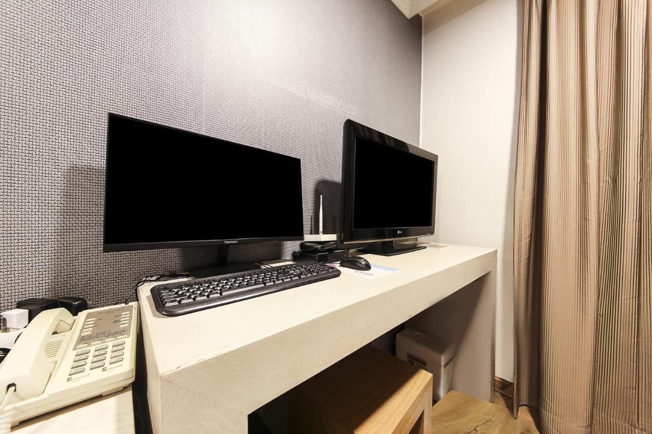 Central Hotel Changwon Dış mekan fotoğraf